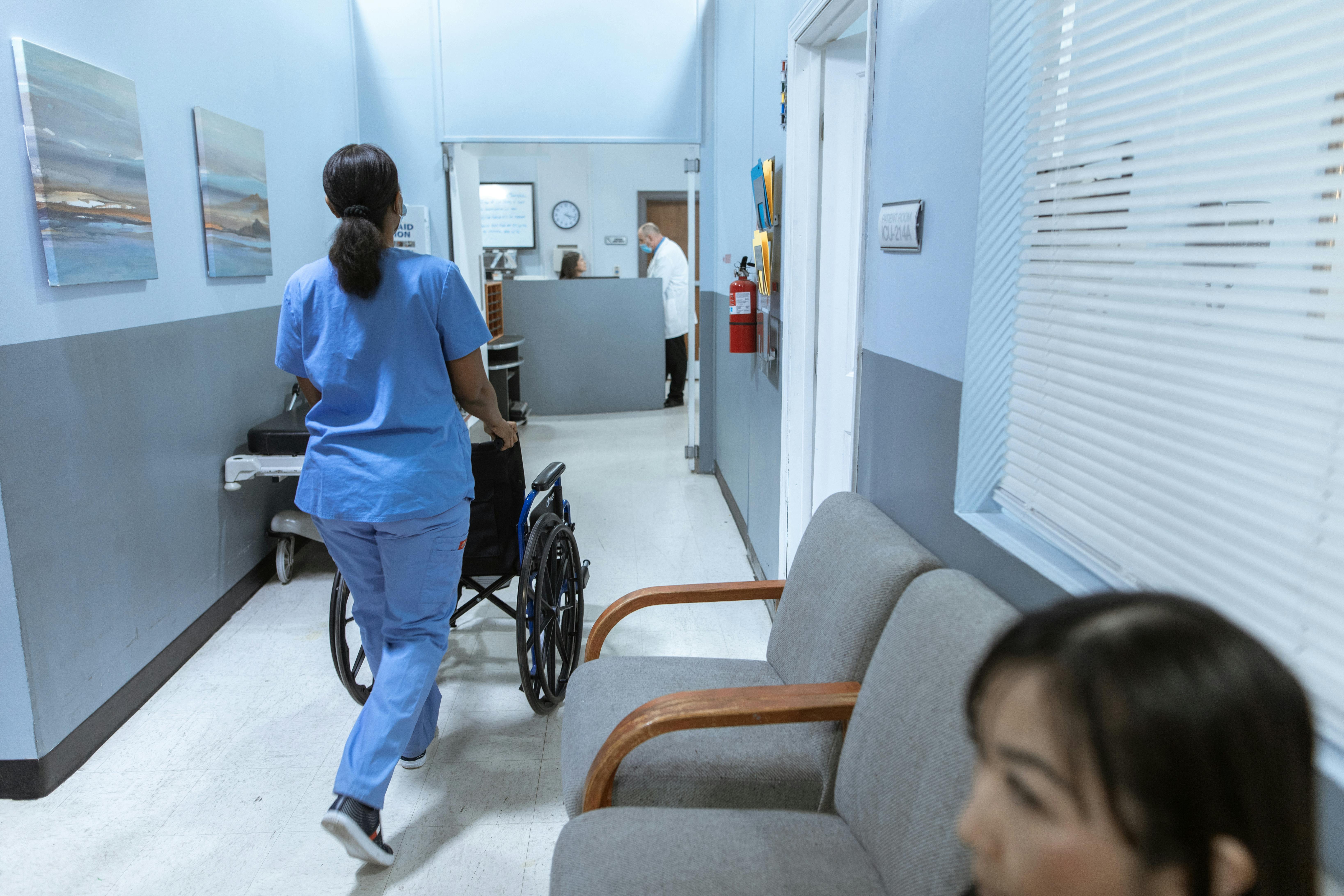 Healthcare and medical building cleaning services in Washington DC - TotalMGT janitorial team